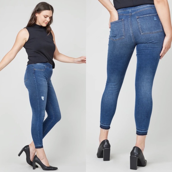SPANX Pants - NWT Spanx Distressed Skinny Jeans 20203R